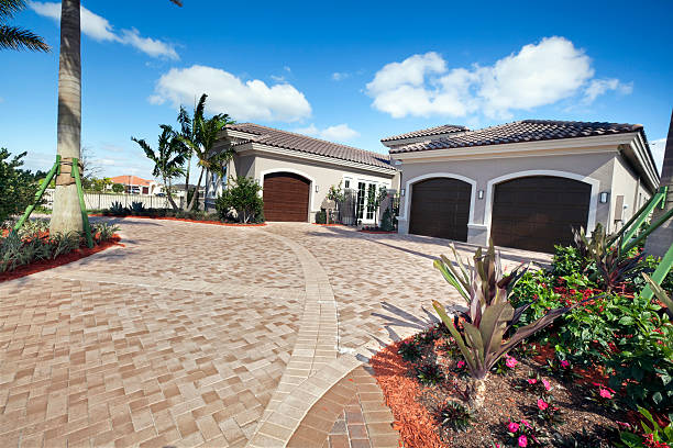Best Local Driveway Pavers  in Crump, TN